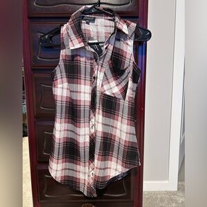NWT Warehouse One Sleeveless Plaid Button-Up Shirt Women’s Size XS